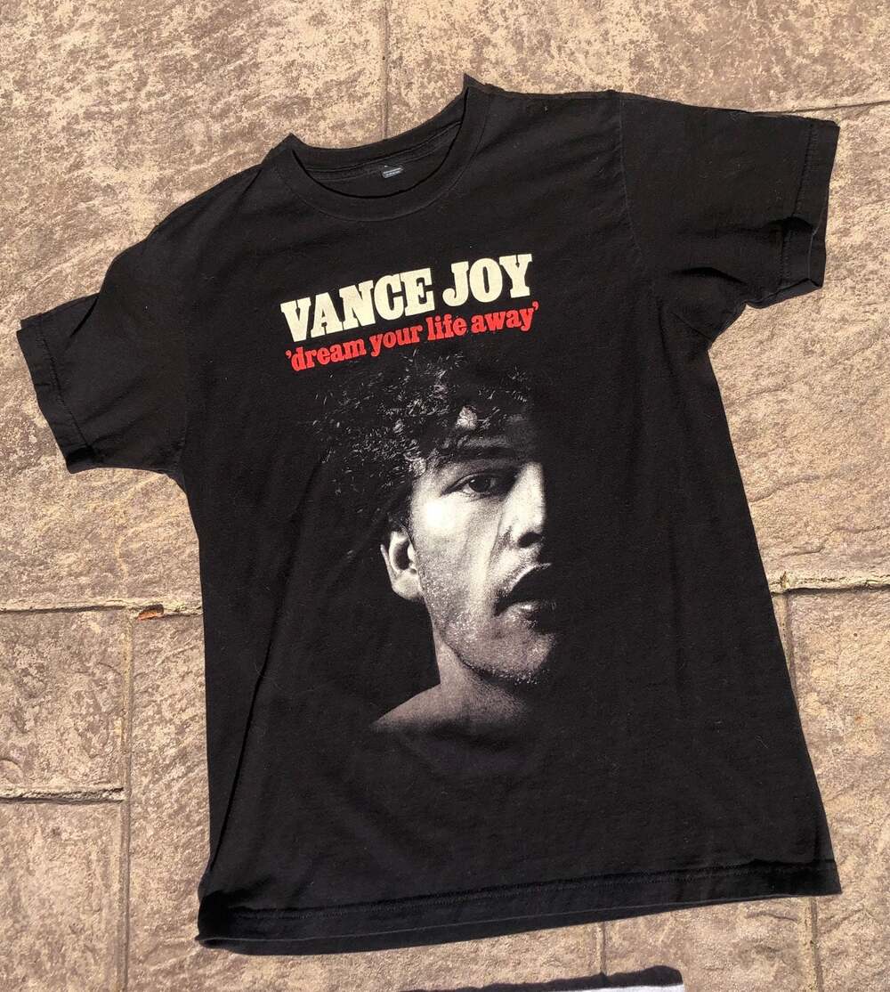Vance Joy Dream Your Life Away 2015 World Tour Graphic T-Shirt